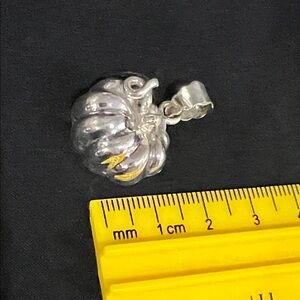 Sterling Silver Puffy Dimensional Pumpkin Pendant Charm 925 4.54 grams